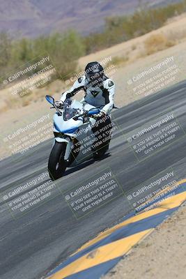 media/Mar-24-2025-Moto Forza (Mon) [[57ce5c5cff]]/3-Beginner Group/Session 3 (Turn 6 Inside)/